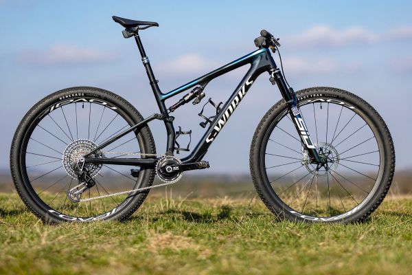 Rock Shox Flight Attendant 2024