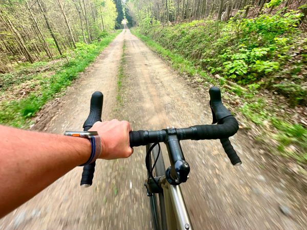 Ocel vs. titan srovnání Javax vs. Equator