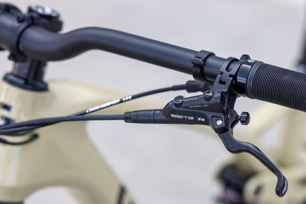 GT Force Carbon Elite