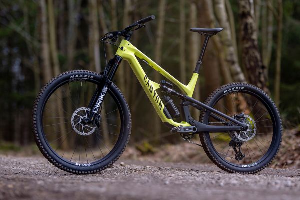 Canyon Spectral CF 9