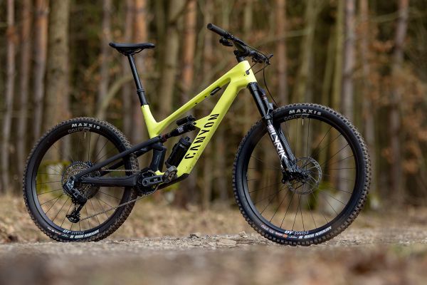 Canyon Spectral CF 9