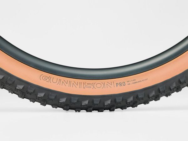 Bontrager pláště 2024