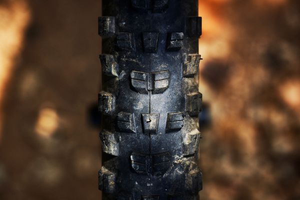 Bontrager pláště 2024