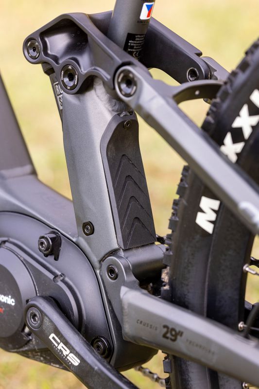 Crussis ONE-Full 10.9-M