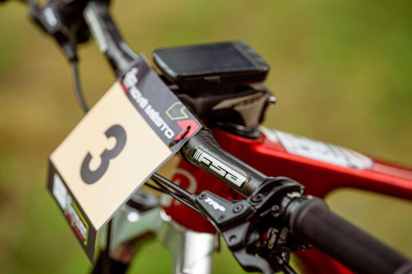 Rockrider Race 940S Savilie Blunk