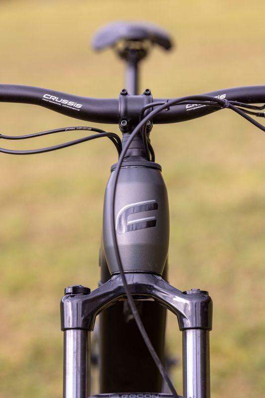 Crussis ONE-Full 10.9-M