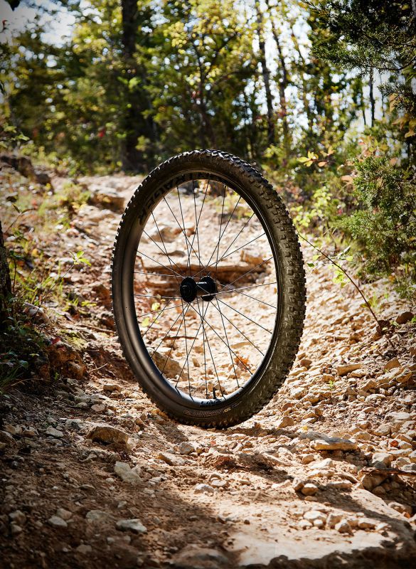 Bontrager pláště 2024