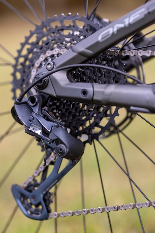 Crussis ONE-Full 10.9-M