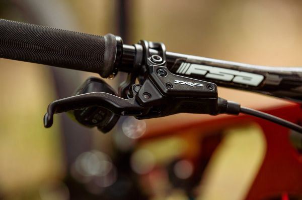 Rockrider Race 940S Savilie Blunk