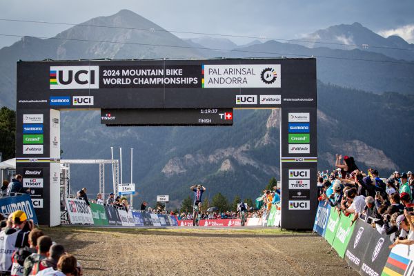 MS 2024 - štafety - Christopher Blevins dovezl první zlato pro USA