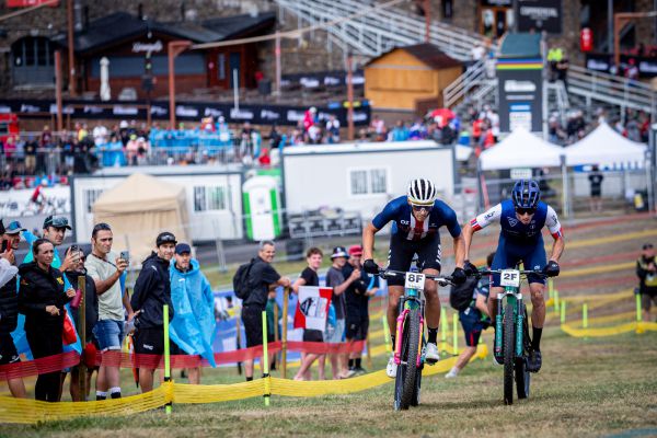 MS 2024 - štafety - souboj o zlato mezi Blevinsem a Azzarem