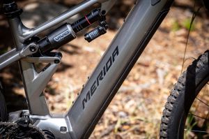 Merida eONE-Eighty 700