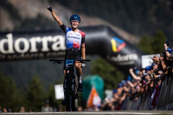 Viktoria Chladoňová