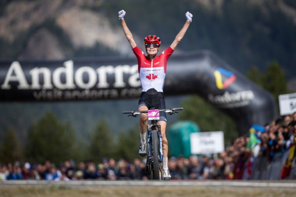 Isabella Holmgren slaví titul do 23 let