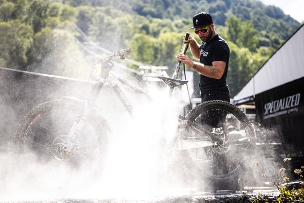 Světový pohár DHI #6 - Loudenvielle