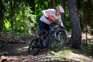 Merida eONE-Eighty 700