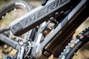 Merida eONE-Eighty 700