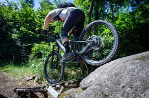 Merida eONE-Eighty 700