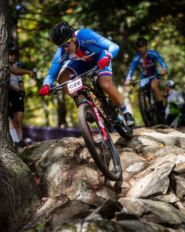 Český tým najíždí stopy