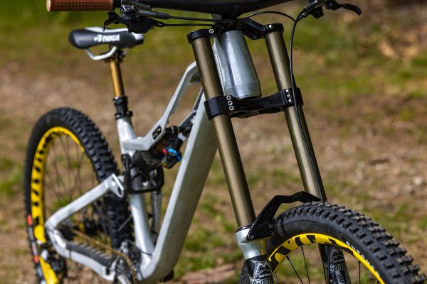 Rock Machine Whizz na tři způsoby