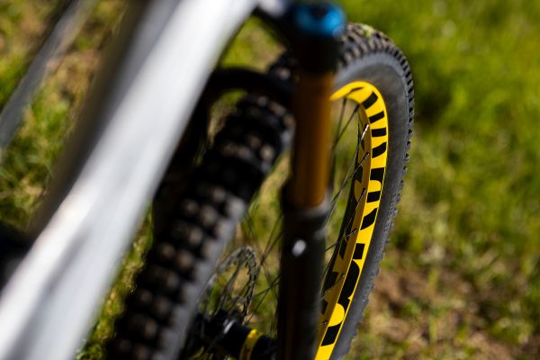 Rock Machine Whizz na tři způsoby