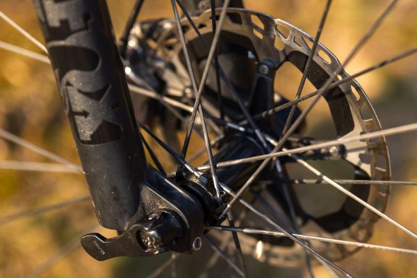 Rock Machine Whizz na tři způsoby