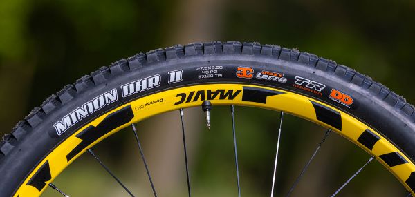 Rock Machine Whizz na tři způsoby