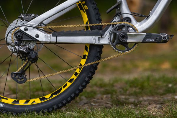 Rock Machine Whizz na tři způsoby