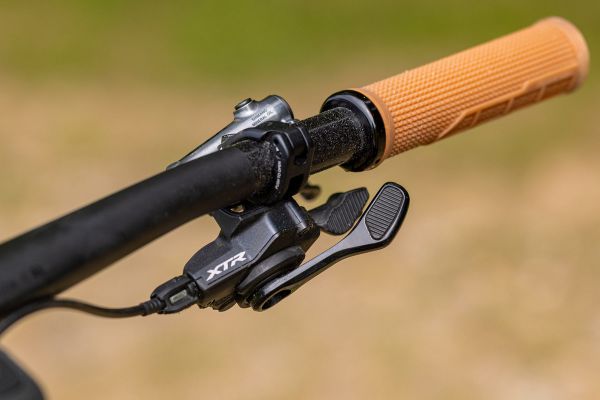 Rock Machine Whizz na tři způsoby