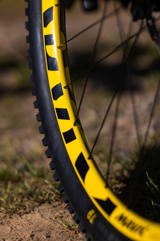 Rock Machine Whizz na tři způsoby