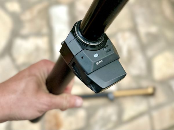 Rock Shox Reverb AXS