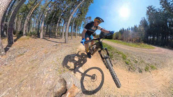 Santa Cruz Vala GX AXS