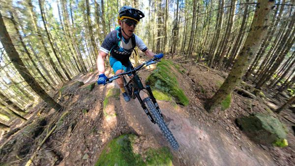 Santa Cruz Vala GX AXS