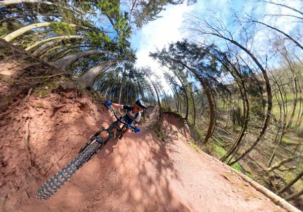 Santa Cruz Vala GX AXS