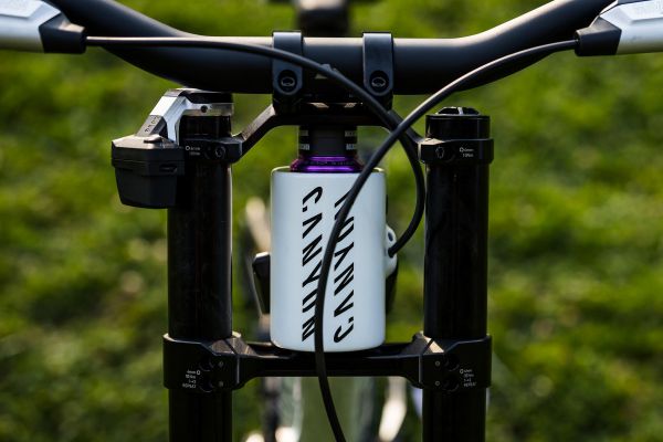 Canyon Sender CFR Team Troye Brosnana