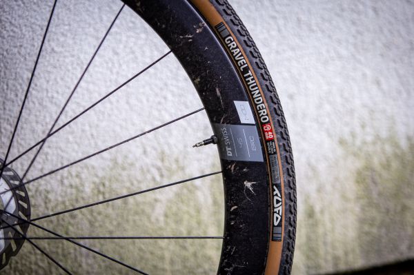 Hlinsko 2025 - cyklokrosařka nasadila 40mm Tufa s tlaky 1,8