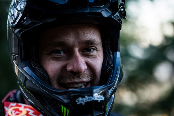 Canyon Sender CFR Team Troye Brosnana