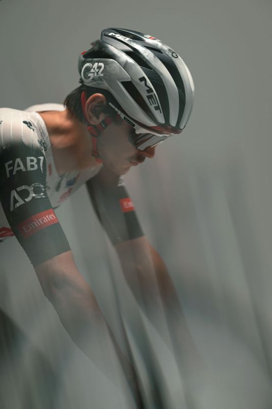 MET Trenta 3K Carbon