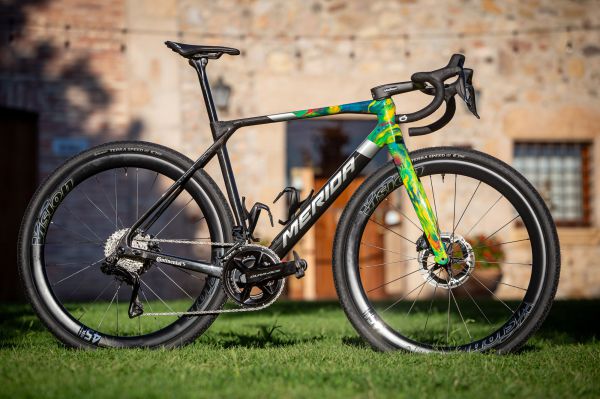 Merida Mission - závodní stroj Mateje Mohoriče