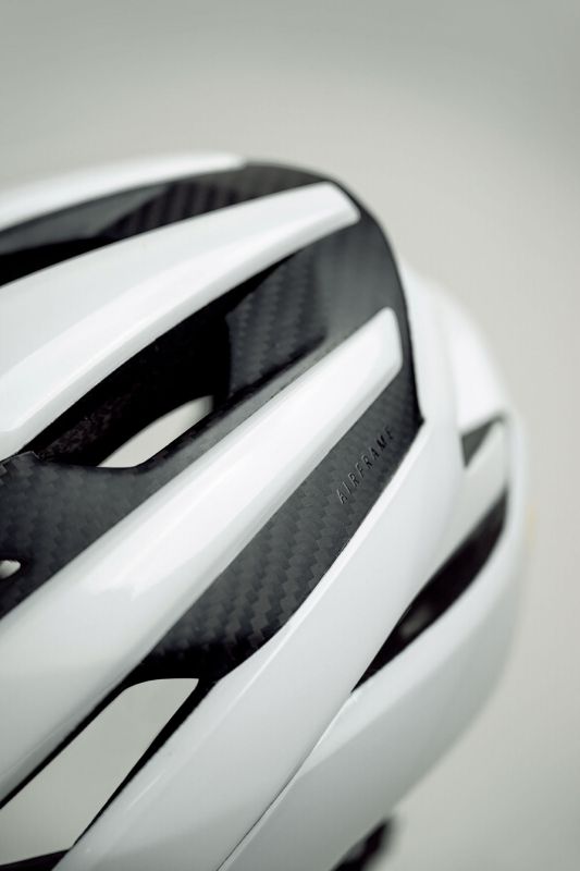 MET Trenta 3K Carbon