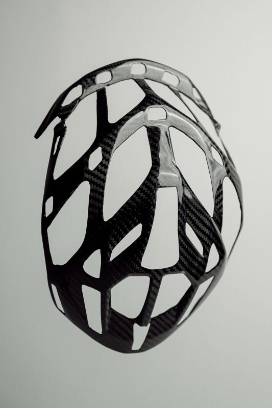 MET Trenta 3K Carbon