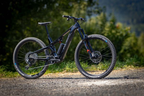 Polygon Collosus TLE 8 AXS