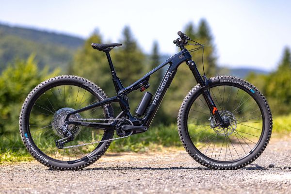 Polygon Collosus TLE 8 AXS